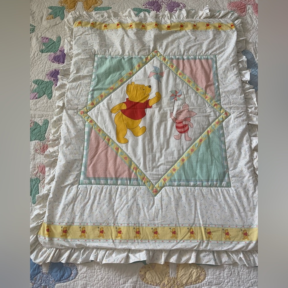 Vintage Winnie the Pooh baby crib quilt